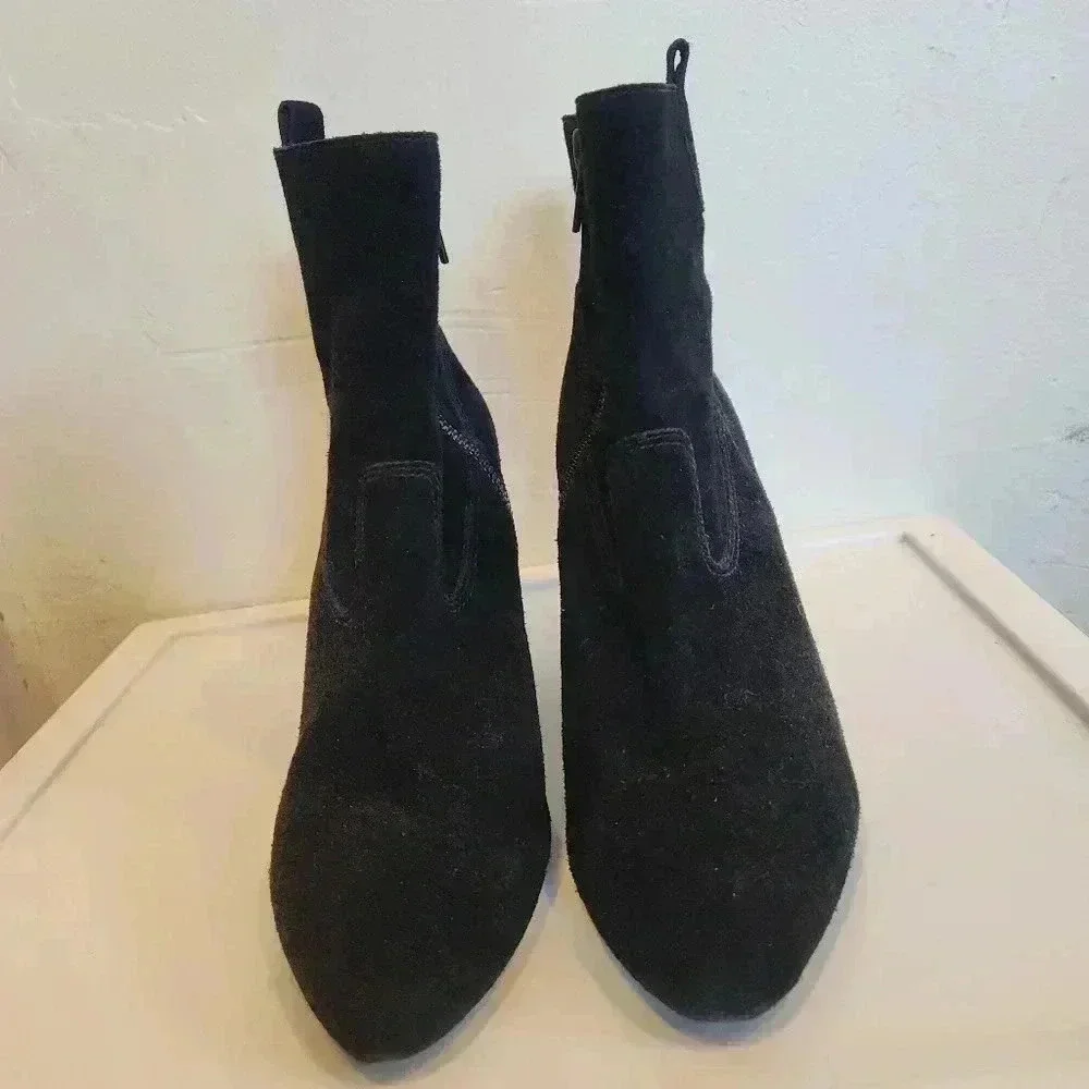 Pelle in Moda black suede leather western style booties